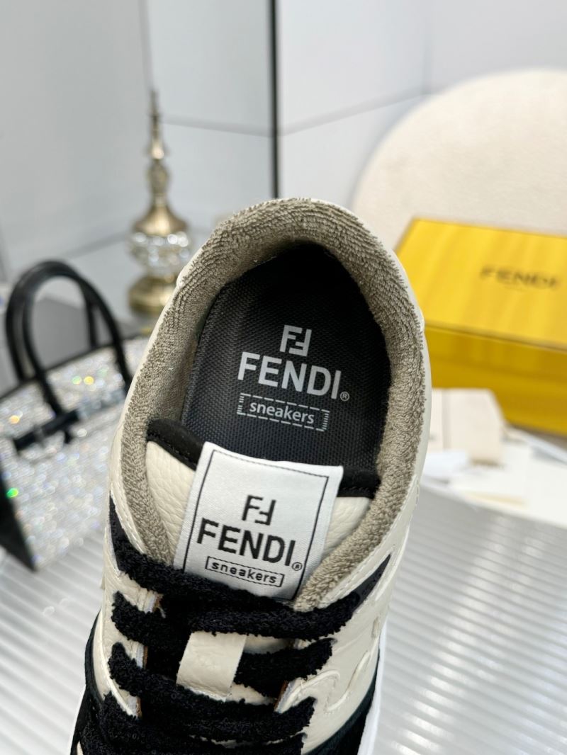 Fendi Low Shoes